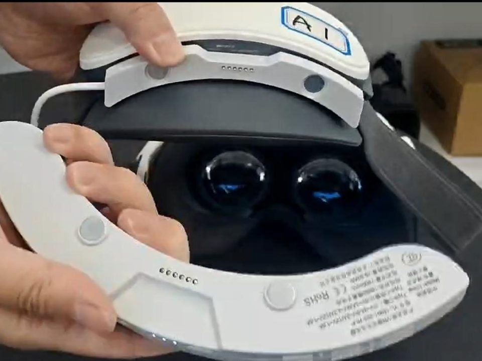 Aligning the battery pack with the magnetic base